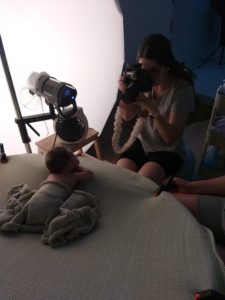Fotografia durante sesión newborn madrid