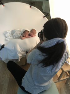 Fotografia durante sesión newborn madrid